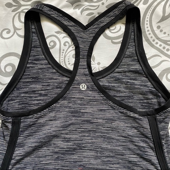 Lululemon Cool Racerback II 6 - Picture 11 of 11